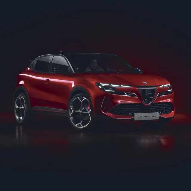 Alfa Romeo Junior nyt myös nelivetoisena