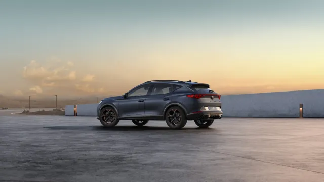 Uusi CUPRA Formentor - Aito CUPRA nyt myös ladattavana e-HYBRID-mallina