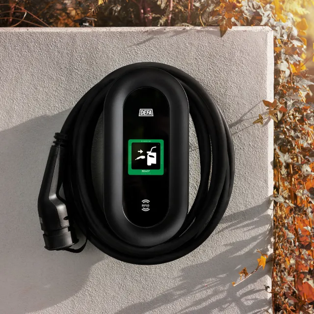 DEFA-tuotteet autosi lämmitykseen ja lataukseen