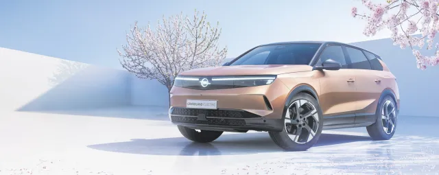 Uusi Opel Grandland 4WD