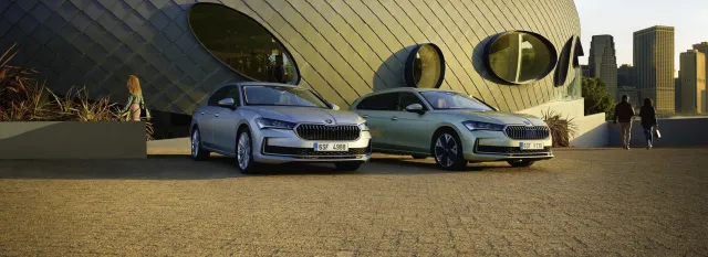 Koe täysin uusi Škoda Superb