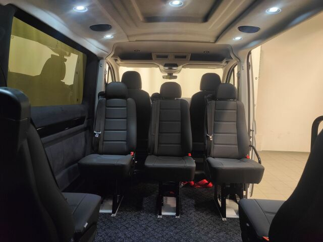 Volkswagen Crafter 2025 CRAFTER , 2,0 TDI 103 kW 8at, 3640 – GL VIP 1+8 Carsport Esteetön Taksi. " Heti toimitukseen"