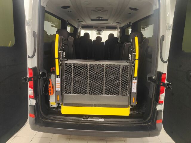 Volkswagen Crafter 2025 CRAFTER , 2,0 TDI 103 kW 8at, 3640 – GL VIP 1+8 Carsport Esteetön Taksi. " Heti toimitukseen"
