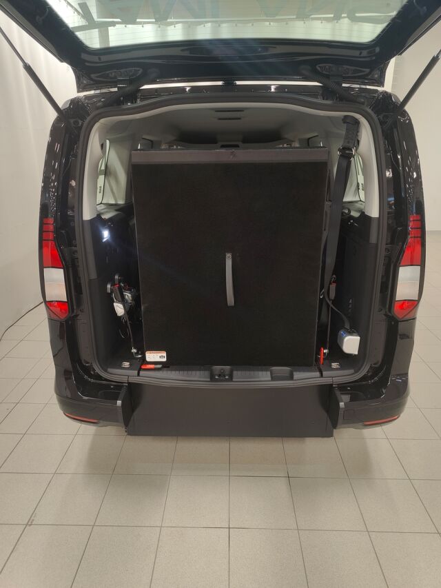 Volkswagen Caddy Maxi 2025 Life Business 2,0 TDI 90kW DSG " Tamlans matalalattia Mega " heti toimitukseen