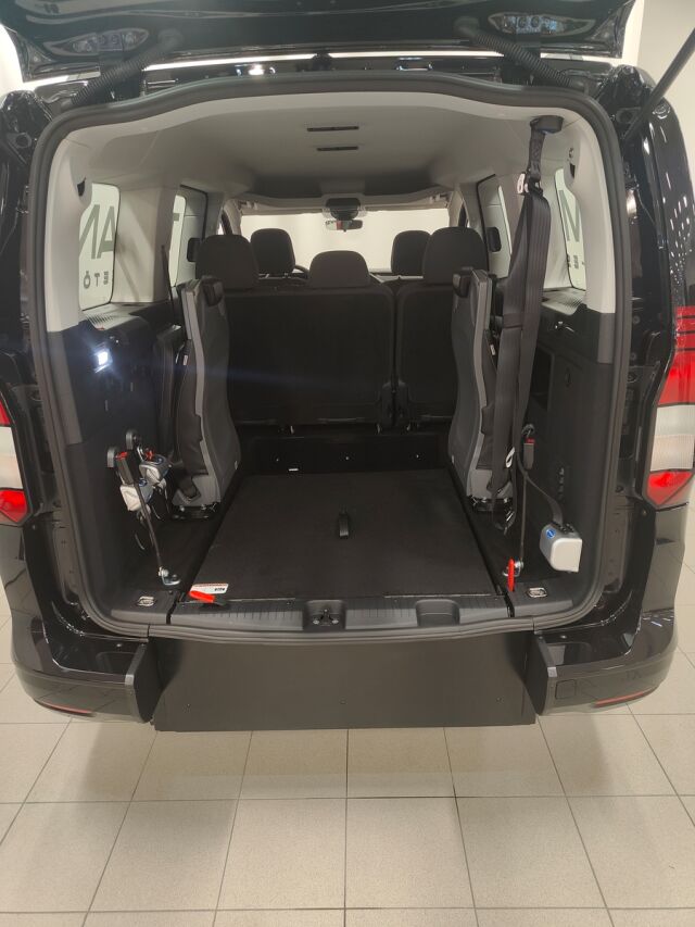 Volkswagen Caddy Maxi 2025 Life Business 2,0 TDI 90kW DSG " Tamlans matalalattia Mega " heti toimitukseen