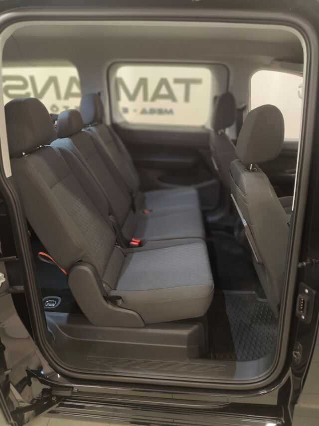 Volkswagen Caddy Maxi 2025 Life Business 2,0 TDI 90kW DSG " Tamlans matalalattia Mega " heti toimitukseen