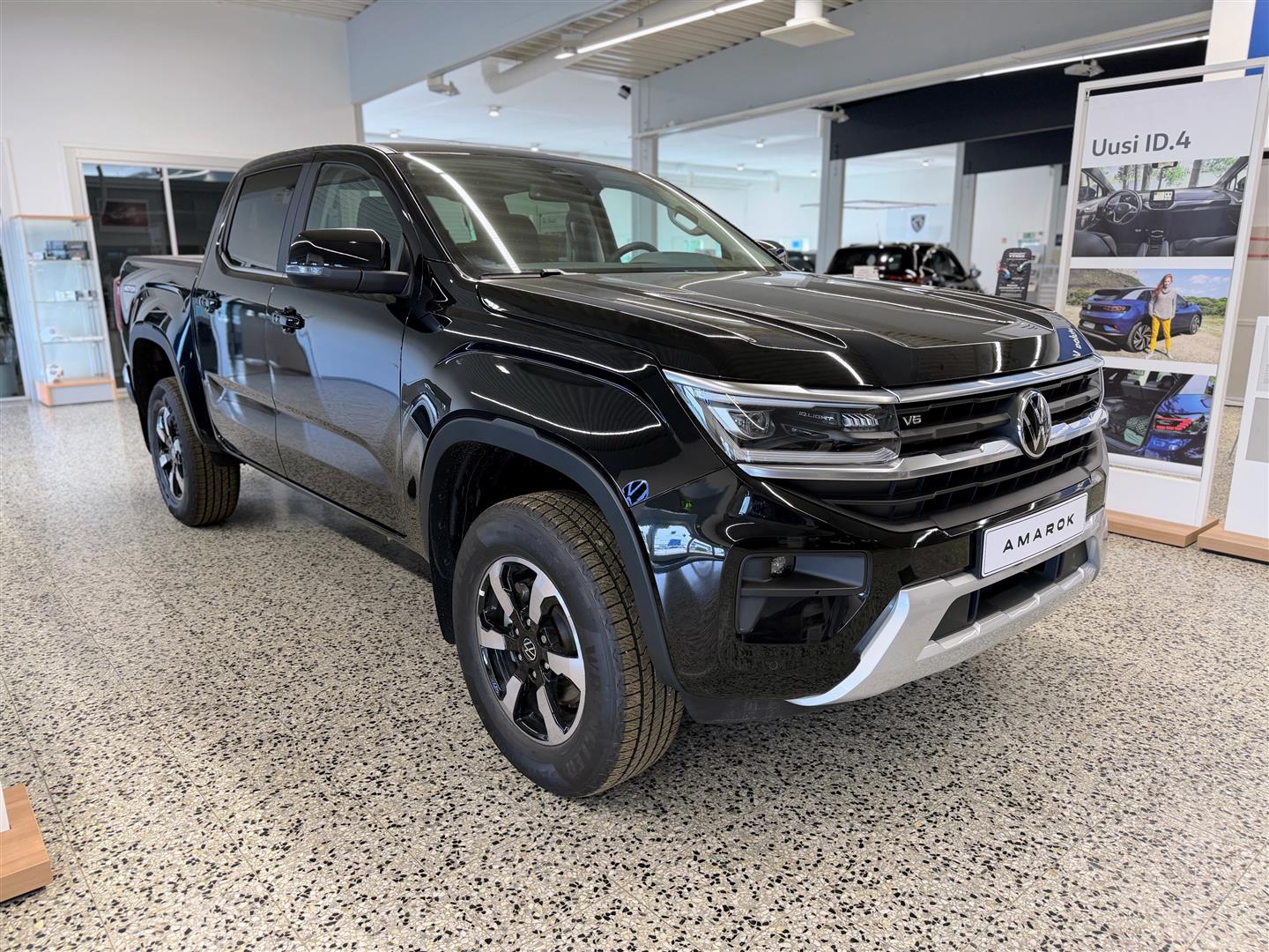 Volkswagen Amarok 2026, photo 2/11