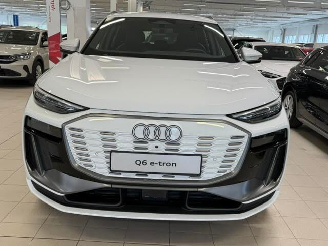 Audi Q6 e-tron 2026 quattro S line,  Takuu 5-vuotta / 100.000 km