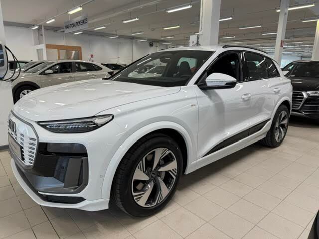 Audi Q6 e-tron 2026 quattro S line,  Takuu 5-vuotta / 100.000 km