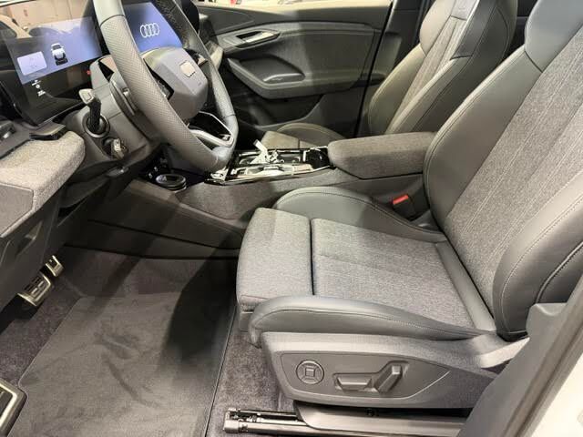 Audi Q6 e-tron 2026 quattro S line,  Takuu 5-vuotta / 100.000 km