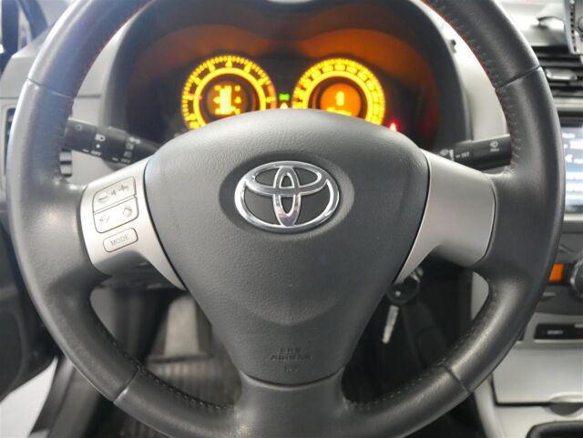 TOYOTA Corolla 2008 1,6 Dual VVT-i Linea Sol 4ov