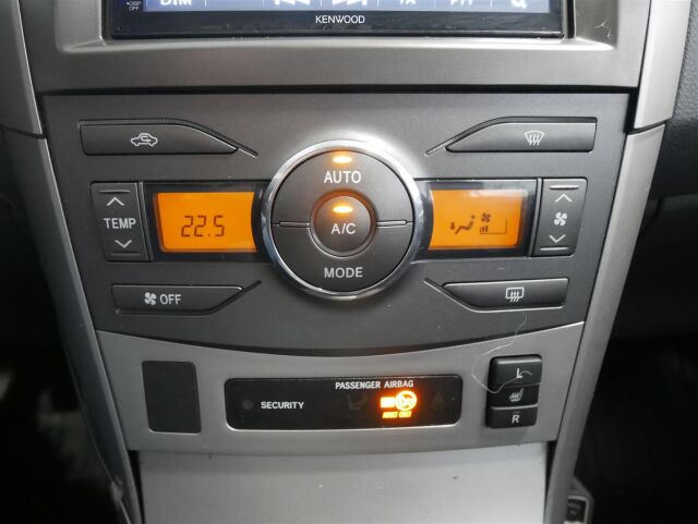 TOYOTA Corolla 2008 1,6 Dual VVT-i Linea Sol 4ov