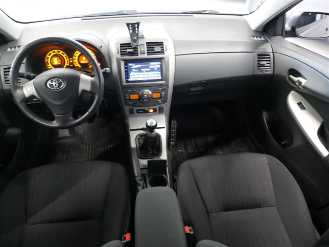 TOYOTA Corolla 2008 1,6 Dual VVT-i Linea Sol 4ov