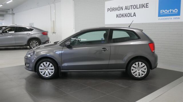 VOLKSWAGEN Polo 2010 Comfortline 1,4 63 kW (85 hv) 2-ovinen
