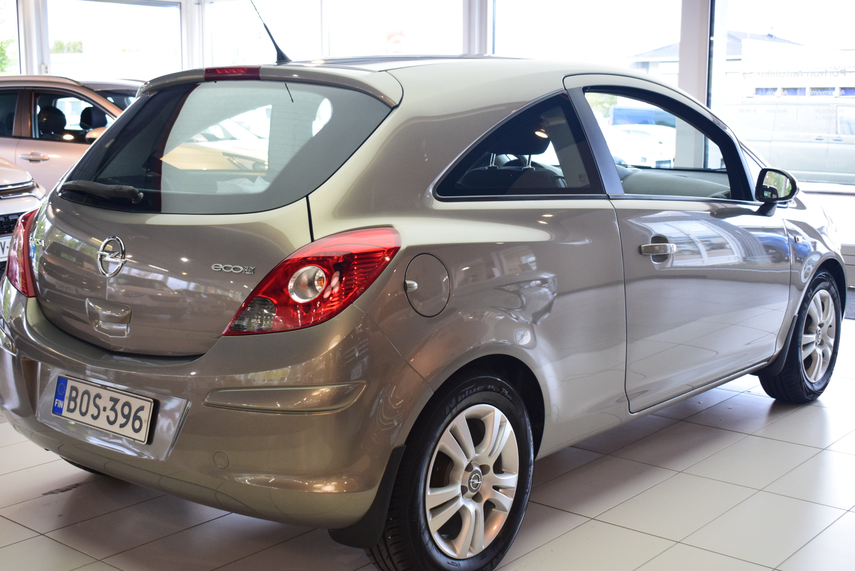 Opel Corsa 2012, kuva 7/16