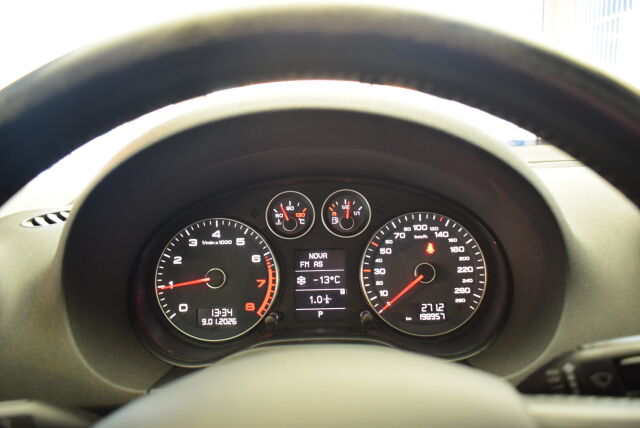 AUDI A3 2011 Sportback Attraction 1,4 TFSI 92 kW S tronic Start-Stop S line * Kaukowebasto, Panoraama-katto*