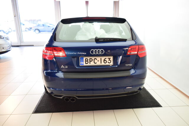 AUDI A3 2011 Sportback Attraction 1,4 TFSI 92 kW S tronic Start-Stop S line * Kaukowebasto, Panoraama-katto*