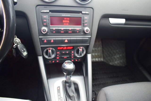 AUDI A3 2011 Sportback Attraction 1,4 TFSI 92 kW S tronic Start-Stop S line * Kaukowebasto, Panoraama-katto*