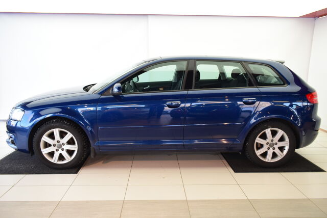AUDI A3 2011 Sportback Attraction 1,4 TFSI 92 kW S tronic Start-Stop S line * Kaukowebasto, Panoraama-katto*
