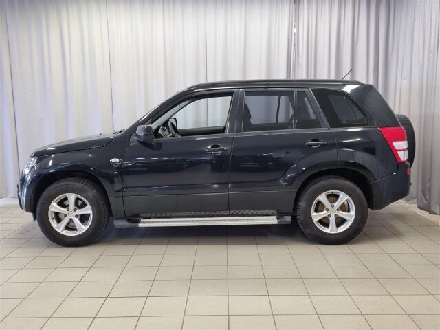 SUZUKI Grand Vitara 2007 2,0 JLX / 1. omistaja / Vetokoukku / Autom. ilmastointi /