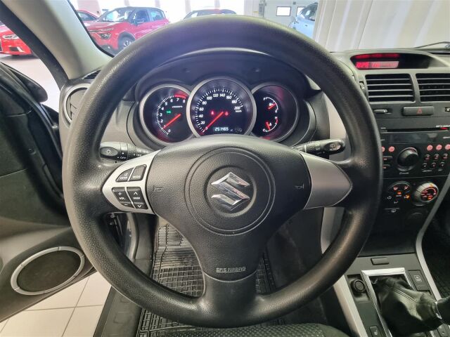 SUZUKI Grand Vitara 2007 2,0 JLX / 1. omistaja / Vetokoukku / Autom. ilmastointi /