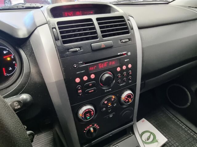 SUZUKI Grand Vitara 2007 2,0 JLX