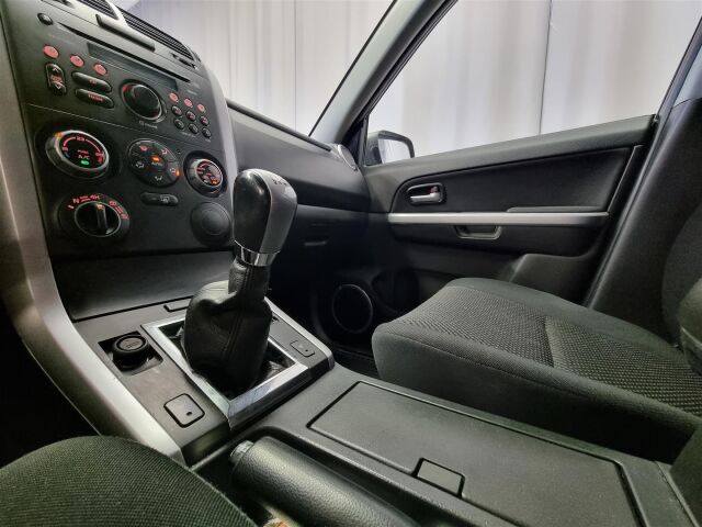 SUZUKI Grand Vitara 2007 2,0 JLX / 1. omistaja / Vetokoukku / Autom. ilmastointi /