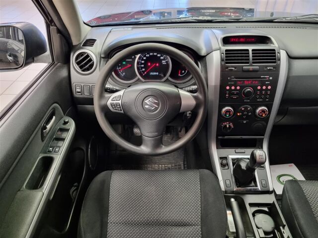 SUZUKI Grand Vitara 2007 2,0 JLX