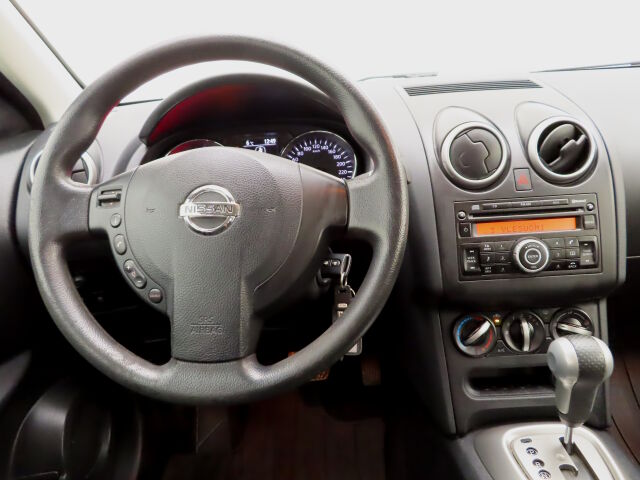 Nissan Qashqai 2011 2,0L Visia 2WD CVT