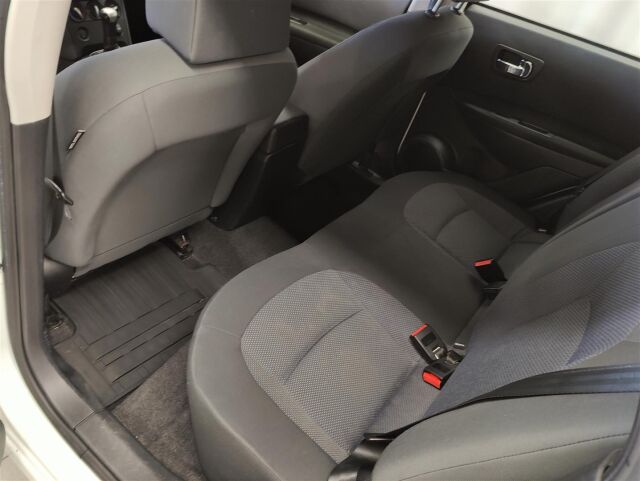 NISSAN Qashqai 2009 1,6 Visia 5MT 4x2