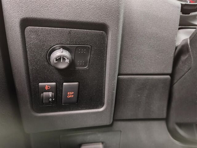 NISSAN Qashqai 2009 1,6 Visia 5MT 4x2