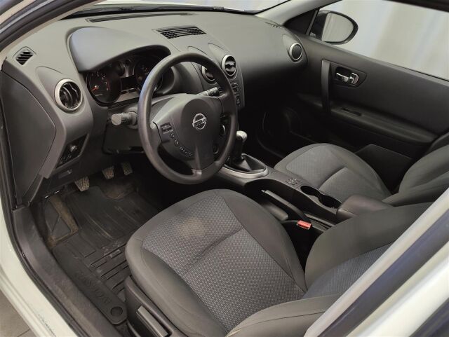 NISSAN Qashqai 2009 1,6 Visia 5MT 4x2