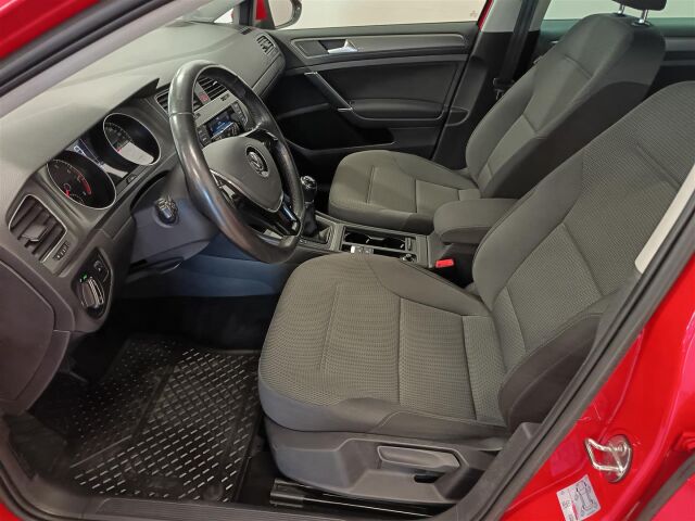 VOLKSWAGEN Golf 2013 Variant Comfortline 1,2 TSI 77 kW (105 hv) BlueMotion Technology