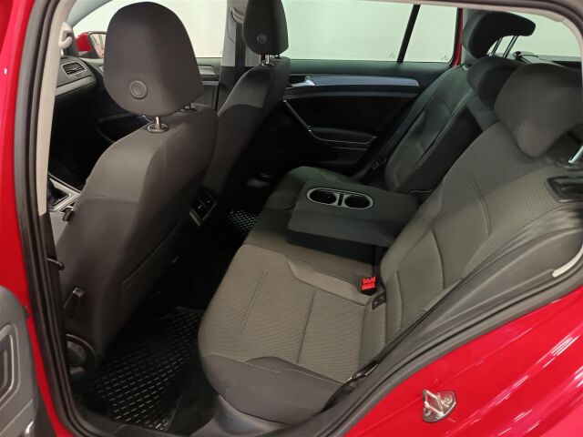 VOLKSWAGEN Golf 2013 Variant Comfortline 1,2 TSI 77 kW (105 hv) BlueMotion Technology