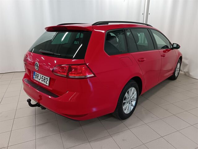 VOLKSWAGEN Golf 2013 Variant Comfortline 1,2 TSI 77 kW (105 hv) BlueMotion Technology