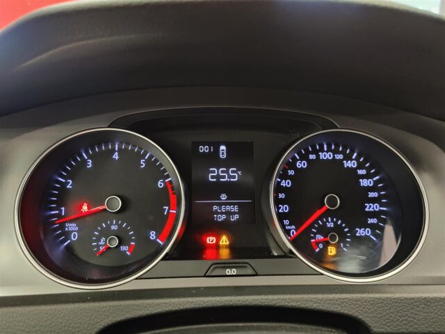 VOLKSWAGEN Golf 2013 Variant Trendline 1,2 TSI 63 kW (85 hv) BlueMotion Technology  * VETOKOUKKU,  Moottorilämmitin *