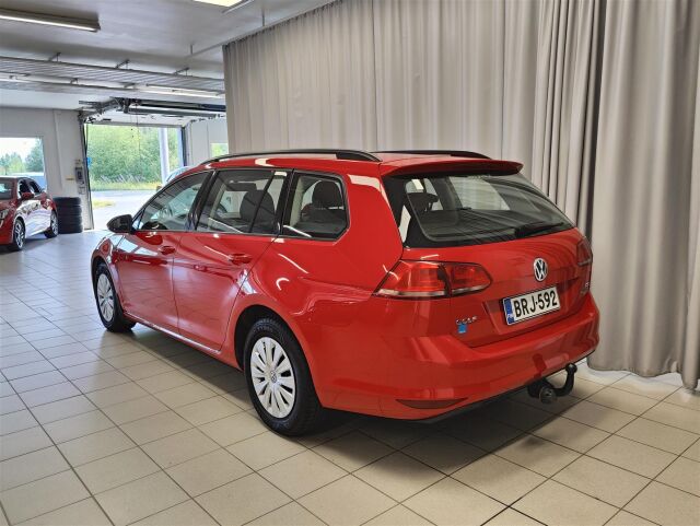 VOLKSWAGEN Golf 2013 Variant Trendline 1,2 TSI 63 kW (85 hv) BlueMotion Technology  * VETOKOUKKU,  Moottorilämmitin *