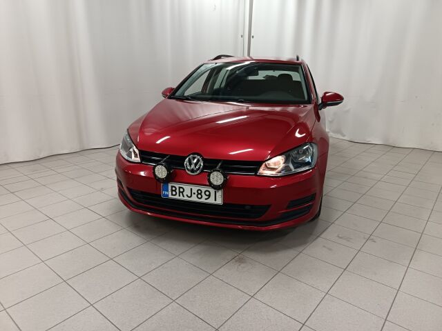 VOLKSWAGEN Golf 2013 Variant Comfortline 1,6 TDI 77 kW (105 hv) BMT DSG-aut.**1-OM TARKASTI PIDETTY HUIPPUYKSILÖ*