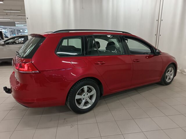 VOLKSWAGEN Golf 2013 Variant Comfortline 1,6 TDI 77 kW (105 hv) BMT DSG-aut.**1-OM TARKASTI PIDETTY HUIPPUYKSILÖ*