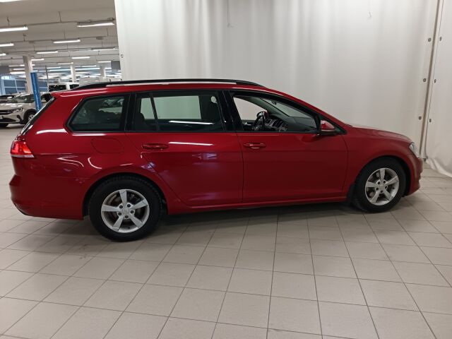 VOLKSWAGEN Golf 2013 Variant Comfortline 1,6 TDI 77 kW (105 hv) BMT DSG-aut.**1-OM TARKASTI PIDETTY HUIPPUYKSILÖ*