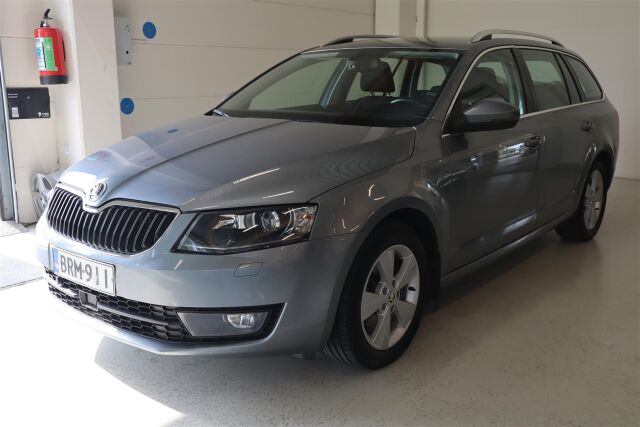 SKODA Octavia 2014 Combi 1,4 TSI Elegance DSG Autom.
