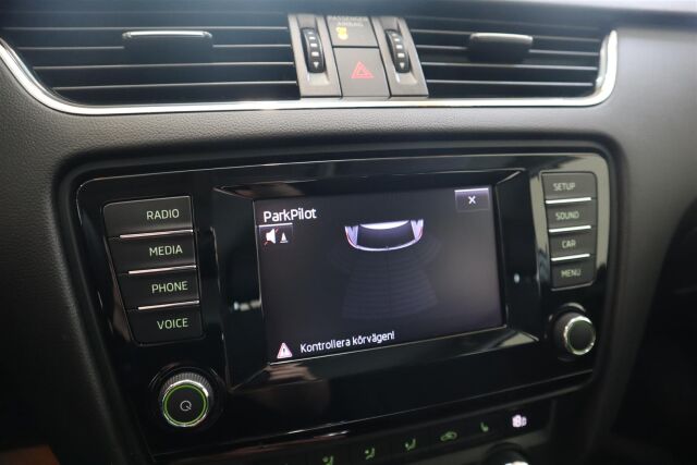 SKODA Octavia 2014 Combi 1,4 TSI Elegance DSG Autom.