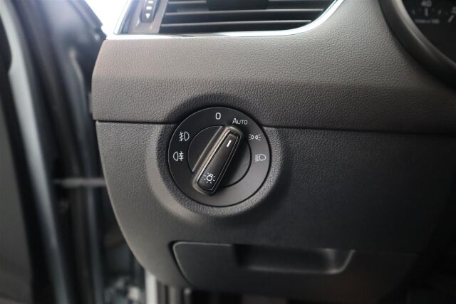 SKODA Octavia 2014 Combi 1,4 TSI Elegance DSG Autom.