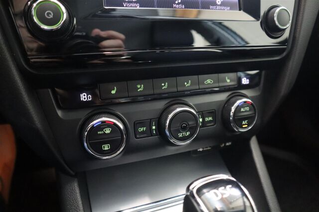 SKODA Octavia 2014 Combi 1,4 TSI Elegance DSG Autom.