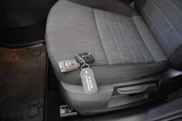 SKODA Octavia 2014 Combi 1,4 TSI Elegance DSG Autom.