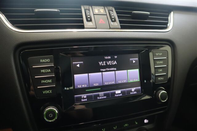 SKODA Octavia 2014 Combi 1,4 TSI Elegance DSG Autom.