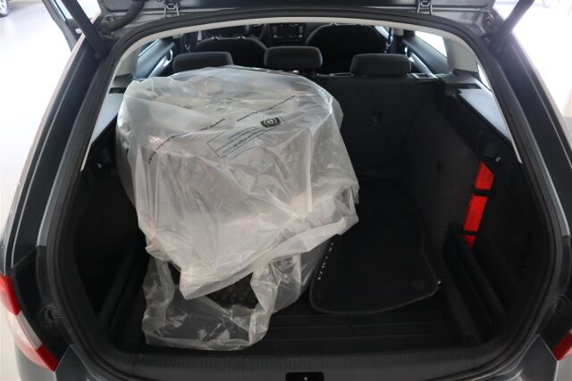 SKODA Octavia 2014 Combi 1,4 TSI Elegance DSG Autom.