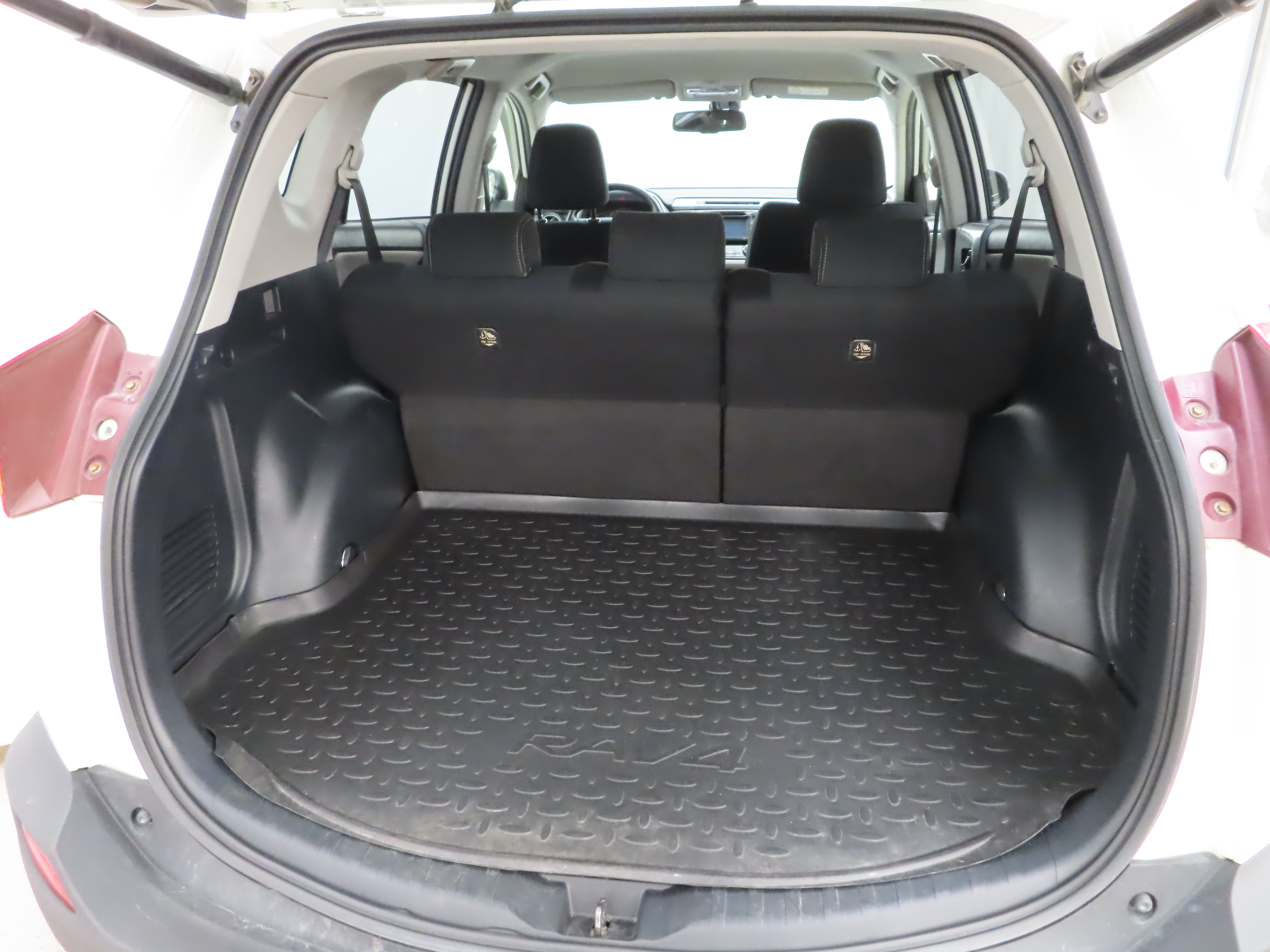 Toyota RAV4 2015, kuva 5/9
