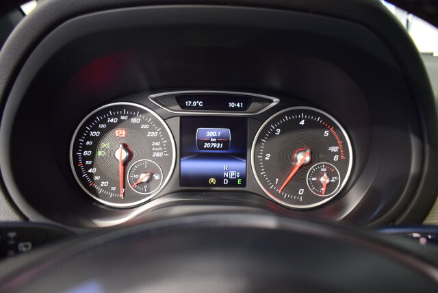 MERCEDES-BENZ B 2015 200 CDI 4Matic A Premium Business