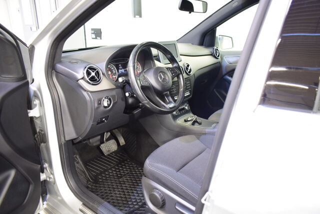 MERCEDES-BENZ B 2015 200 CDI 4Matic A Premium Business